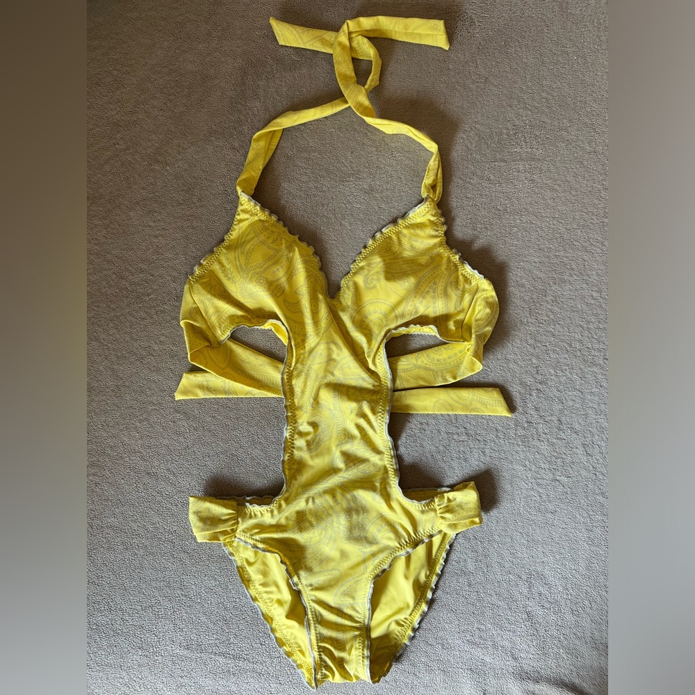 BECCA swimsuit